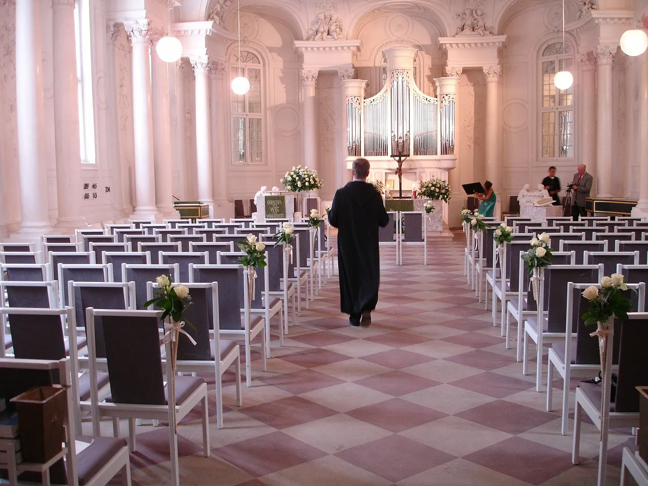 Kirchenhefte zur Hochzeit. Worauf achten?